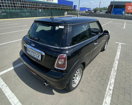 Черный Мини Hatch, объемом двигателя 1.4 л и пробегом 235 тыс. км за 4000 $, фото 11 на Automoto.ua