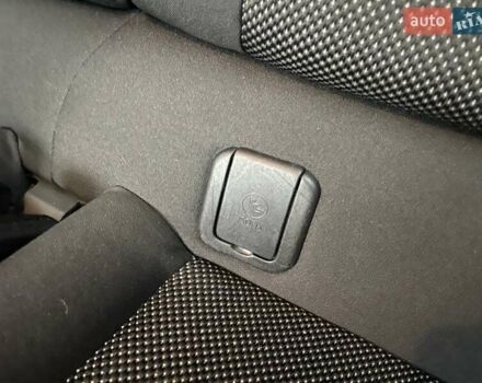 Черный Мини Hatch, объемом двигателя 1.6 л и пробегом 249 тыс. км за 12000 $, фото 28 на Automoto.ua