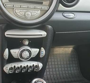 Чорний Міні Hatch, об'ємом двигуна 1.6 л та пробігом 201 тис. км за 6200 $, фото 9 на Automoto.ua