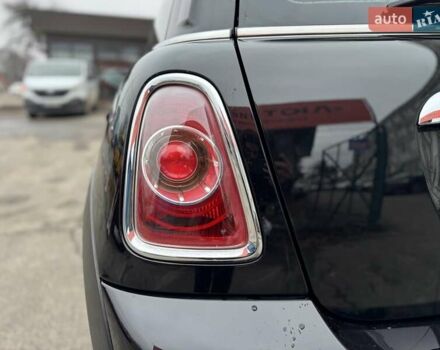 Черный Мини Hatch, объемом двигателя 1.6 л и пробегом 249 тыс. км за 12000 $, фото 52 на Automoto.ua