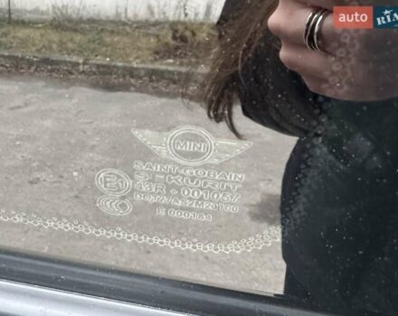 Черный Мини Hatch, объемом двигателя 1.6 л и пробегом 249 тыс. км за 12000 $, фото 57 на Automoto.ua