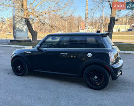 Чорний Міні Hatch, об'ємом двигуна 1.6 л та пробігом 120 тис. км за 6500 $, фото 2 на Automoto.ua