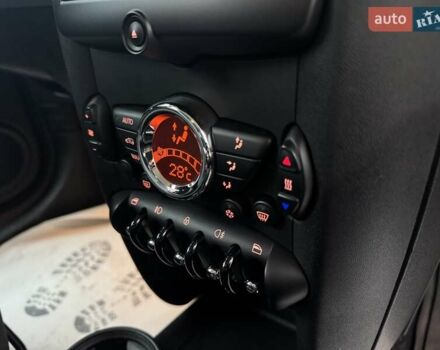 Черный Мини Hatch, объемом двигателя 1.6 л и пробегом 249 тыс. км за 12000 $, фото 41 на Automoto.ua