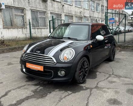 Черный Мини Hatch, объемом двигателя 1.6 л и пробегом 249 тыс. км за 12000 $, фото 6 на Automoto.ua