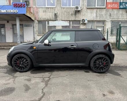 Черный Мини Hatch, объемом двигателя 1.6 л и пробегом 249 тыс. км за 12000 $, фото 5 на Automoto.ua