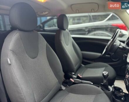 Черный Мини Hatch, объемом двигателя 1.6 л и пробегом 249 тыс. км за 12000 $, фото 36 на Automoto.ua