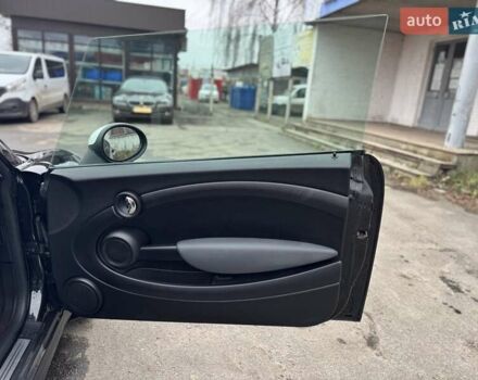 Черный Мини Hatch, объемом двигателя 1.6 л и пробегом 249 тыс. км за 12000 $, фото 34 на Automoto.ua