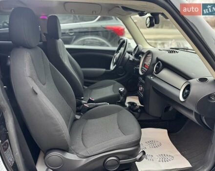 Черный Мини Hatch, объемом двигателя 1.6 л и пробегом 249 тыс. км за 12000 $, фото 37 на Automoto.ua
