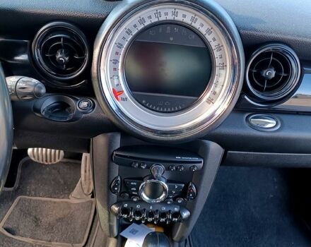 Черный Мини Hatch, объемом двигателя 1.6 л и пробегом 290 тыс. км за 7300 $, фото 7 на Automoto.ua