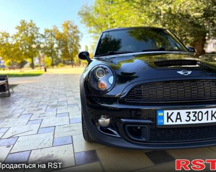 Черный Мини Hatch, объемом двигателя 1.6 л и пробегом 170 тыс. км за 8000 $, фото 5 на Automoto.ua