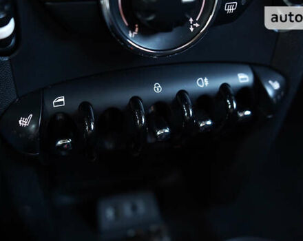 Чорний Міні Hatch, об'ємом двигуна 1.6 л та пробігом 140 тис. км за 10500 $, фото 34 на Automoto.ua