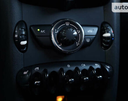 Чорний Міні Hatch, об'ємом двигуна 1.6 л та пробігом 140 тис. км за 10500 $, фото 32 на Automoto.ua