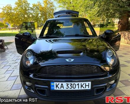 Черный Мини Hatch, объемом двигателя 1.6 л и пробегом 170 тыс. км за 8000 $, фото 4 на Automoto.ua