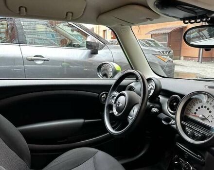 Черный Мини Hatch, объемом двигателя 1.6 л и пробегом 190 тыс. км за 7700 $, фото 11 на Automoto.ua