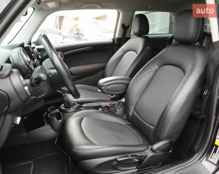 Чорний Міні Hatch, об'ємом двигуна 1.5 л та пробігом 169 тис. км за 9900 $, фото 4 на Automoto.ua