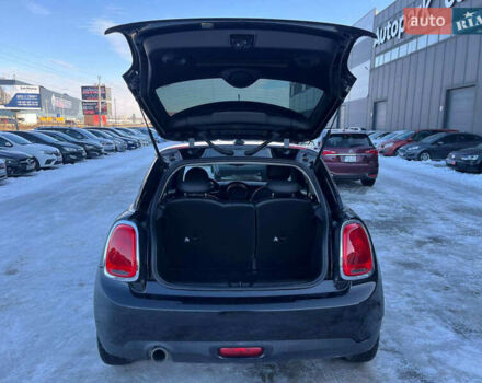 Черный Мини Hatch, объемом двигателя 1.5 л и пробегом 145 тыс. км за 10290 $, фото 23 на Automoto.ua