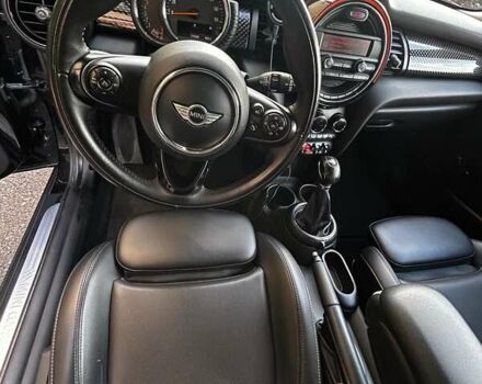 Черный Мини Hatch, объемом двигателя 2 л и пробегом 150 тыс. км за 14900 $, фото 1 на Automoto.ua