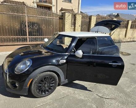 Черный Мини Hatch, объемом двигателя 1.5 л и пробегом 82 тыс. км за 11000 $, фото 4 на Automoto.ua