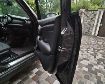 Чорний Міні Hatch, об'ємом двигуна 1.5 л та пробігом 170 тис. км за 11000 $, фото 5 на Automoto.ua