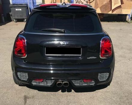 Черный Мини Hatch, объемом двигателя 2 л и пробегом 92 тыс. км за 18700 $, фото 1 на Automoto.ua