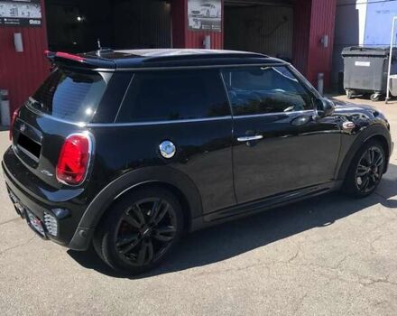 Черный Мини Hatch, объемом двигателя 2 л и пробегом 92 тыс. км за 18700 $, фото 3 на Automoto.ua