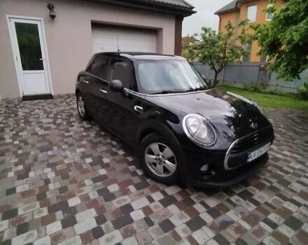 Чорний Міні Hatch, об'ємом двигуна 1.5 л та пробігом 170 тис. км за 11000 $, фото 10 на Automoto.ua