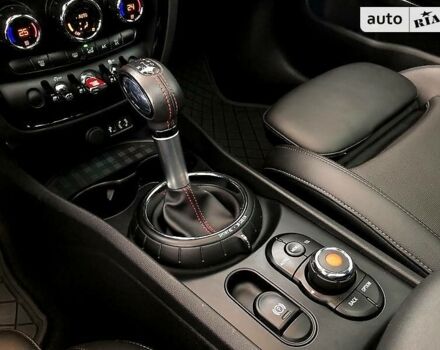 Черный Мини Hatch, объемом двигателя 2 л и пробегом 80 тыс. км за 15500 $, фото 18 на Automoto.ua