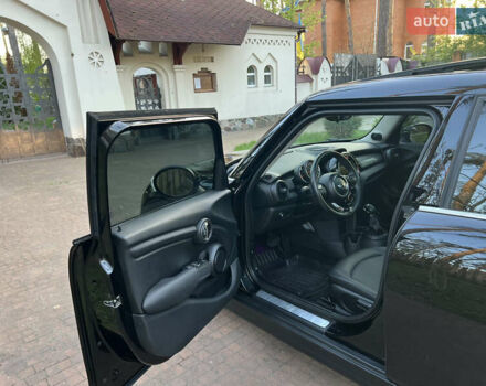 Черный Мини Hatch, объемом двигателя 1.5 л и пробегом 60 тыс. км за 12950 $, фото 30 на Automoto.ua