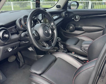 Черный Мини Hatch, объемом двигателя 2 л и пробегом 50 тыс. км за 17800 $, фото 14 на Automoto.ua