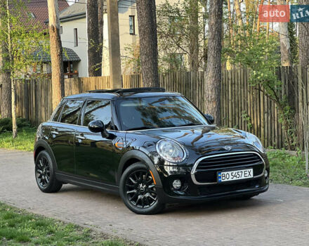 Черный Мини Hatch, объемом двигателя 1.5 л и пробегом 60 тыс. км за 12950 $, фото 1 на Automoto.ua