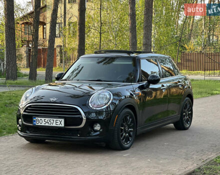 Черный Мини Hatch, объемом двигателя 1.5 л и пробегом 60 тыс. км за 12950 $, фото 12 на Automoto.ua