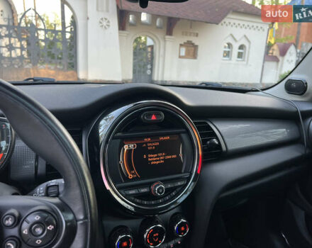 Черный Мини Hatch, объемом двигателя 1.5 л и пробегом 60 тыс. км за 12950 $, фото 51 на Automoto.ua