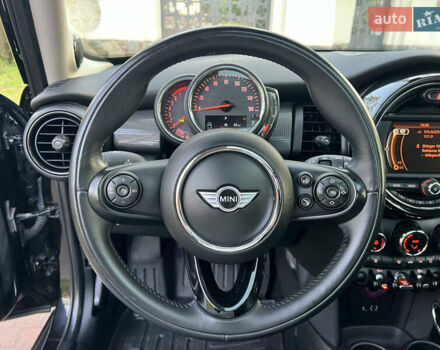 Черный Мини Hatch, объемом двигателя 1.5 л и пробегом 60 тыс. км за 12950 $, фото 50 на Automoto.ua