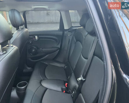 Черный Мини Hatch, объемом двигателя 1.5 л и пробегом 60 тыс. км за 12950 $, фото 73 на Automoto.ua
