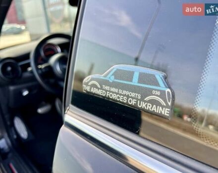 Черный Мини Hatch, объемом двигателя 1.5 л и пробегом 100 тыс. км за 11200 $, фото 30 на Automoto.ua