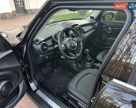 Черный Мини Hatch, объемом двигателя 1.5 л и пробегом 60 тыс. км за 12950 $, фото 35 на Automoto.ua