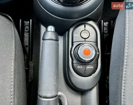 Черный Мини Hatch, объемом двигателя 1.5 л и пробегом 100 тыс. км за 11200 $, фото 33 на Automoto.ua