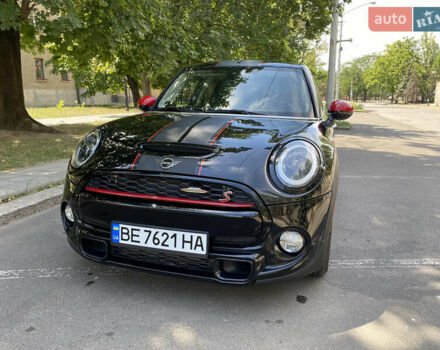 Чорний Міні Hatch, об'ємом двигуна 2 л та пробігом 58 тис. км за 17600 $, фото 1 на Automoto.ua