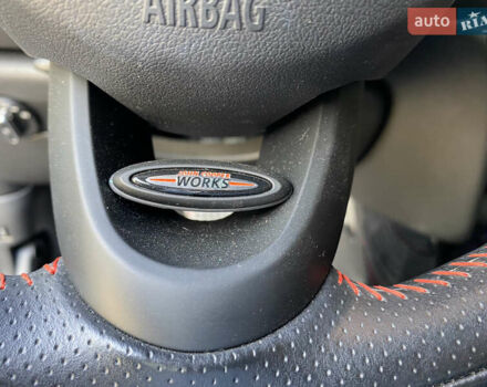 Чорний Міні Hatch, об'ємом двигуна 2 л та пробігом 58 тис. км за 17600 $, фото 36 на Automoto.ua