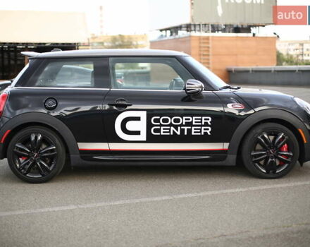 Мини Hatch 2018 в Киеве на Automoto.ua Черный Мини Hatch, объемом двигателя 2 л и пробегом 35 тыс. км за 24000 $, фото 9 на Automoto.ua