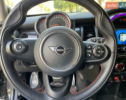 Чорний Міні Hatch, об'ємом двигуна 2 л та пробігом 58 тис. км за 17600 $, фото 35 на Automoto.ua