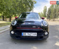 Чорний Міні Hatch, об'ємом двигуна 2 л та пробігом 58 тис. км за 17200 $, фото 1 на Automoto.ua