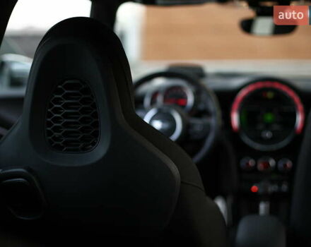 Мини Hatch 2018 в Киеве на Automoto.ua Черный Мини Hatch, объемом двигателя 2 л и пробегом 35 тыс. км за 24000 $, фото 32 на Automoto.ua