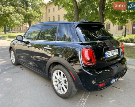 Чорний Міні Hatch, об'ємом двигуна 2 л та пробігом 58 тис. км за 17600 $, фото 6 на Automoto.ua