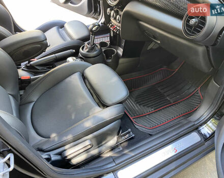 Чорний Міні Hatch, об'ємом двигуна 2 л та пробігом 58 тис. км за 17600 $, фото 24 на Automoto.ua