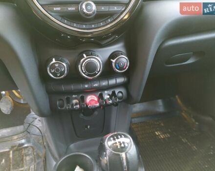 Чорний Міні Hatch, об'ємом двигуна 1.5 л та пробігом 100 тис. км за 14800 $, фото 13 на Automoto.ua