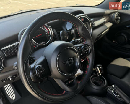 Черный Мини Hatch, объемом двигателя 2 л и пробегом 42 тыс. км за 28000 $, фото 24 на Automoto.ua