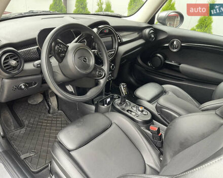 Черный Мини Hatch, объемом двигателя 0 л и пробегом 7 тыс. км за 17900 $, фото 6 на Automoto.ua