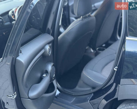 Чорний Міні Hatch, об'ємом двигуна 1.5 л та пробігом 50 тис. км за 18400 $, фото 15 на Automoto.ua