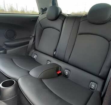 Черный Мини Hatch, объемом двигателя 1.5 л и пробегом 18 тыс. км за 25000 $, фото 30 на Automoto.ua